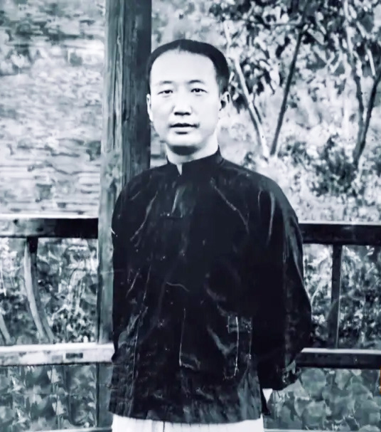 瞿秋白